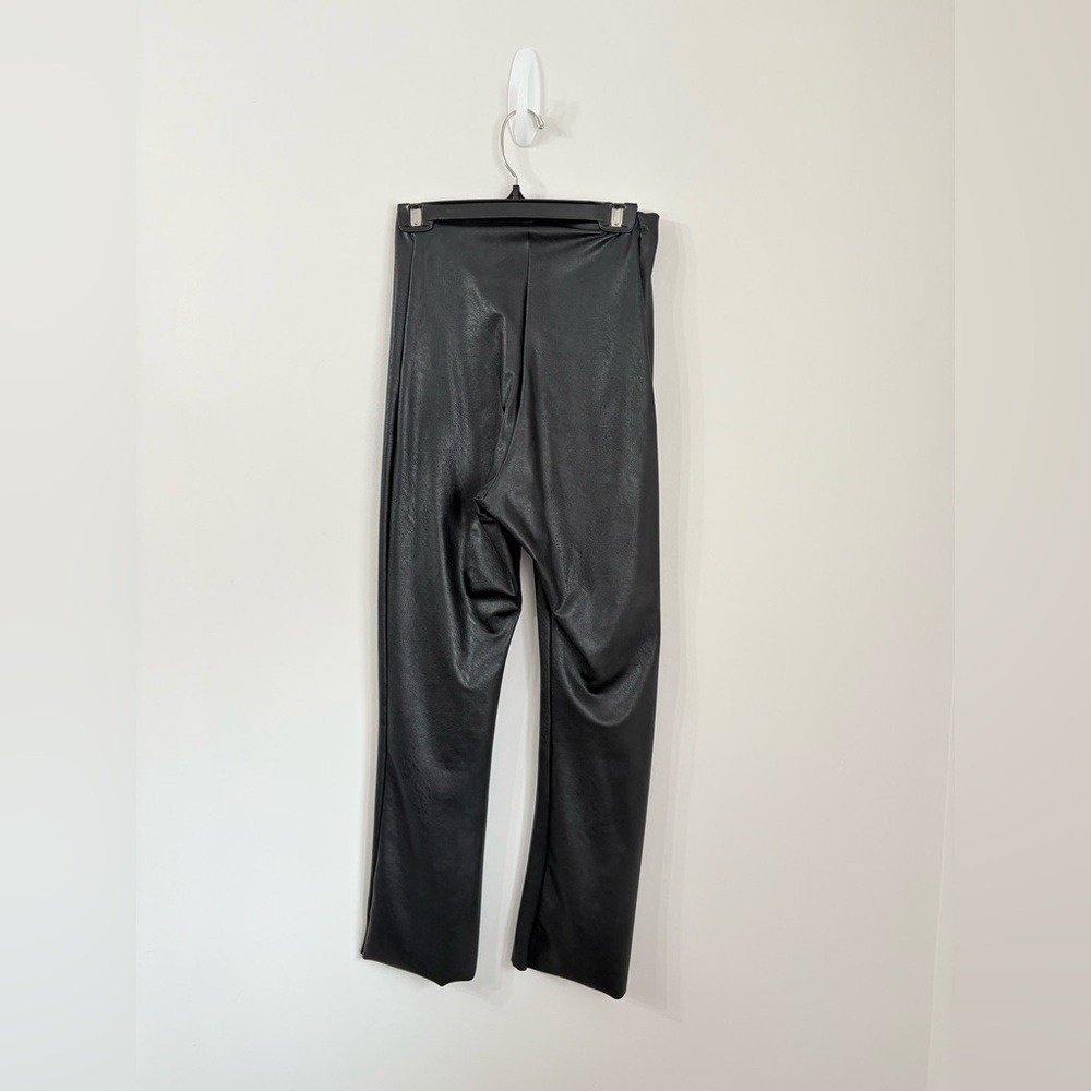 COMMANDO Control Highrise Faux Leather Flared Leggings Medium Shapewear Stretch - Picture 4 of 5